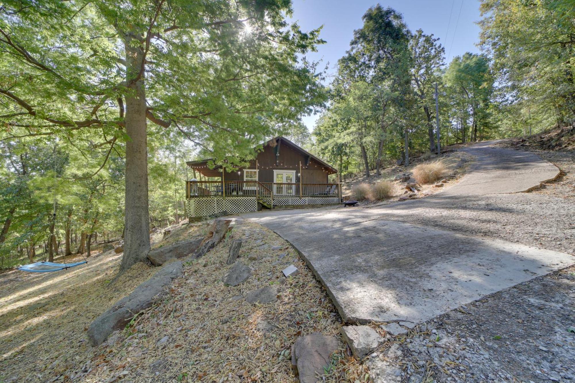 Secluded Vian Retreat Close To Tenkiller Lake Экстерьер фото